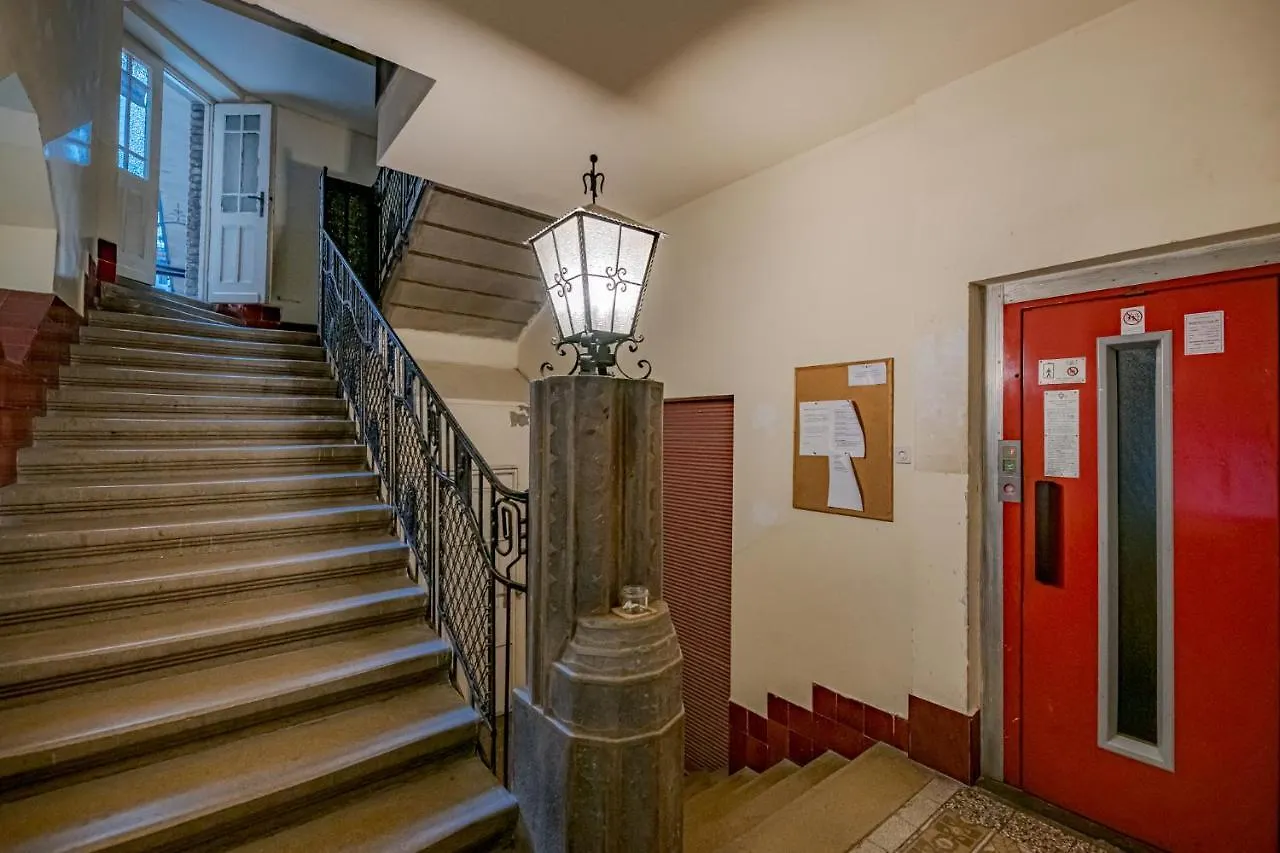 בודפשט Vintage Home Next To Central Market Hall הונגריה